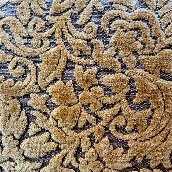 Custom Accent Pillow  26” X 23” - Picture 5 of 5